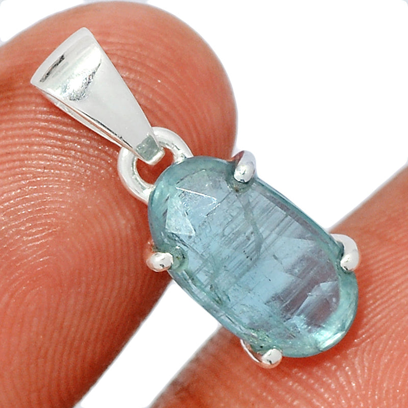 0.8" Claw - Aqua Kyanite Faceted Pendants - AKFP252