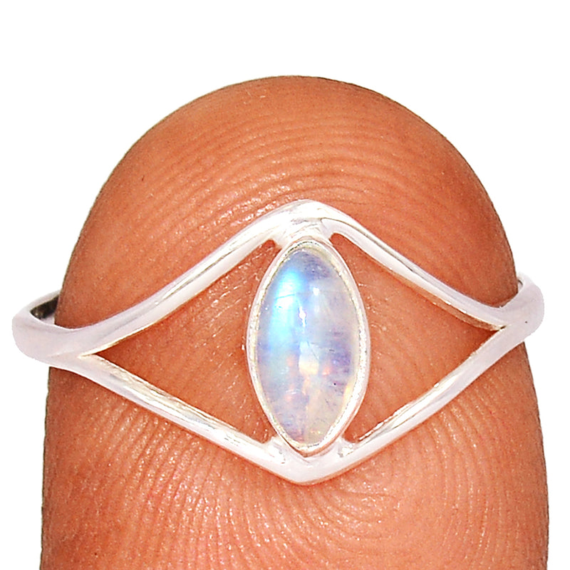 Small Plain - Blue Fire Moonstone Ring - BFMR4372