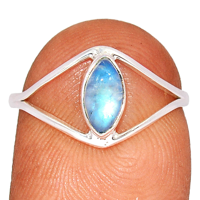 Small Plain - Blue Fire Moonstone Ring - BFMR4375