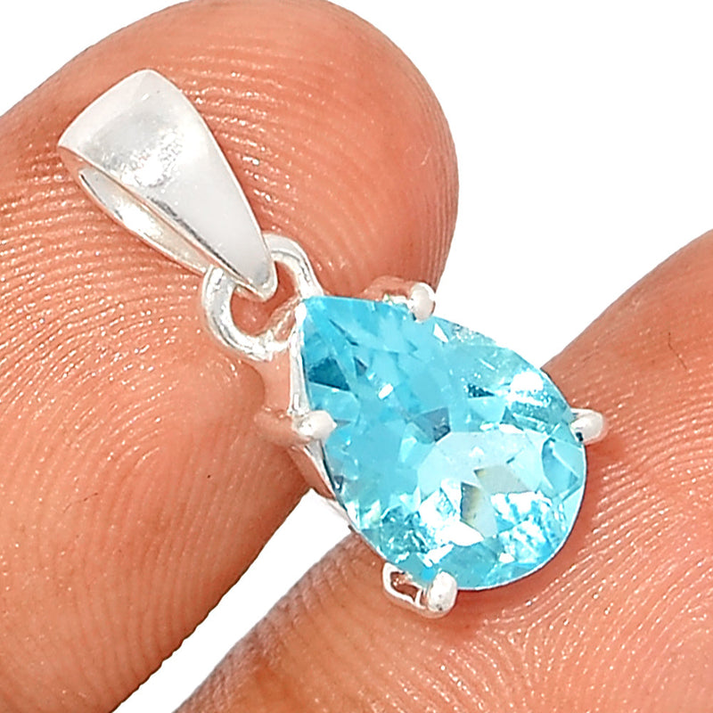 0.8" Claw - Blue Topaz Pendants - BLTP1549