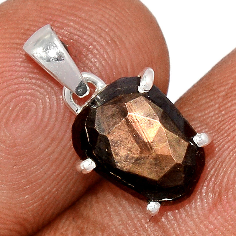 0.7" Claw - Zawadi Golden Sapphire Pendants - BSFP280