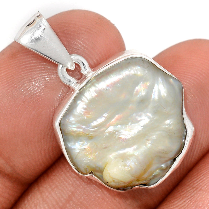 1.2" Biwa Pearl Pendants - BWAP547