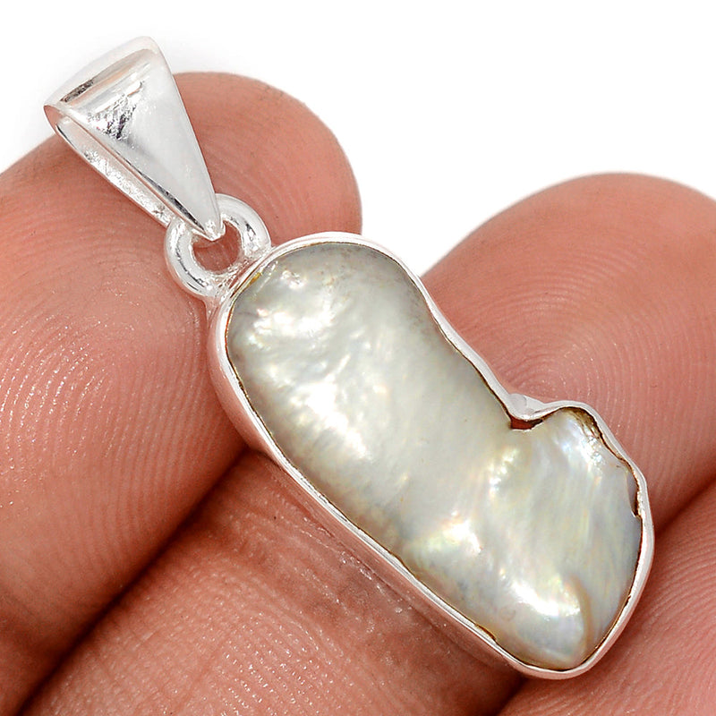 1.3" Biwa Pearl Pendants - BWAP550