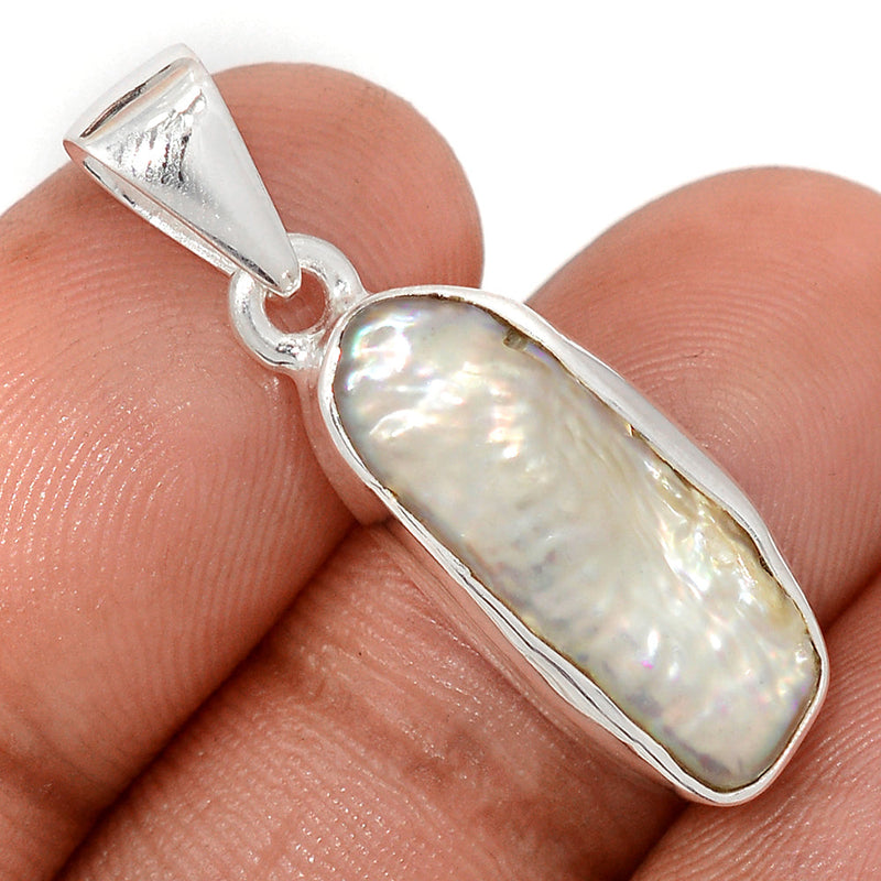 1.3" Biwa Pearl Pendants - BWAP551