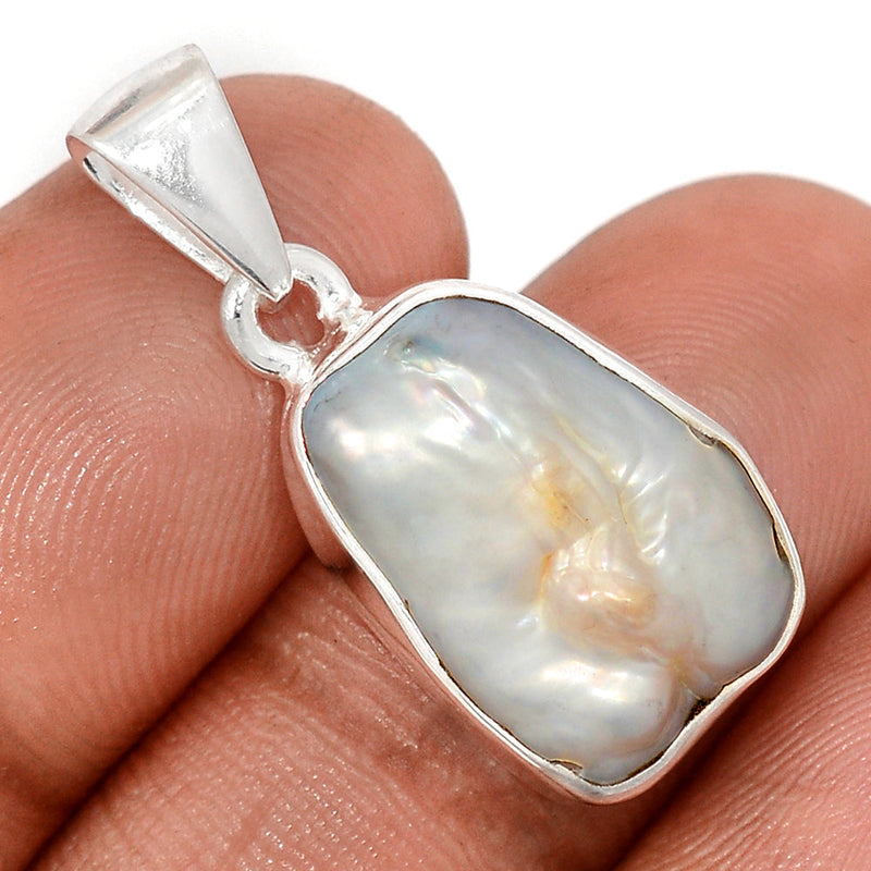 1.2" Biwa Pearl Pendants - BWAP553