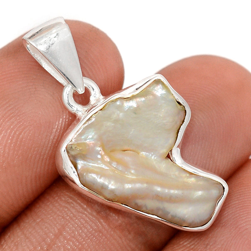 1.2" Biwa Pearl Pendants - BWAP555