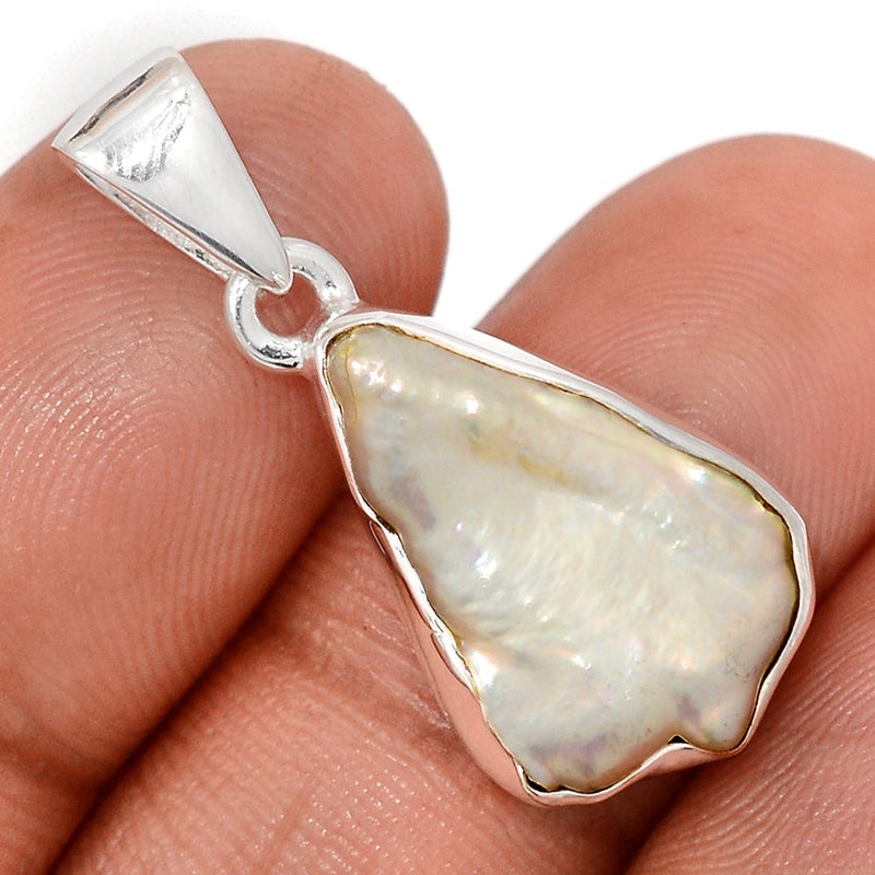 1.2" Biwa Pearl Pendants - BWAP557