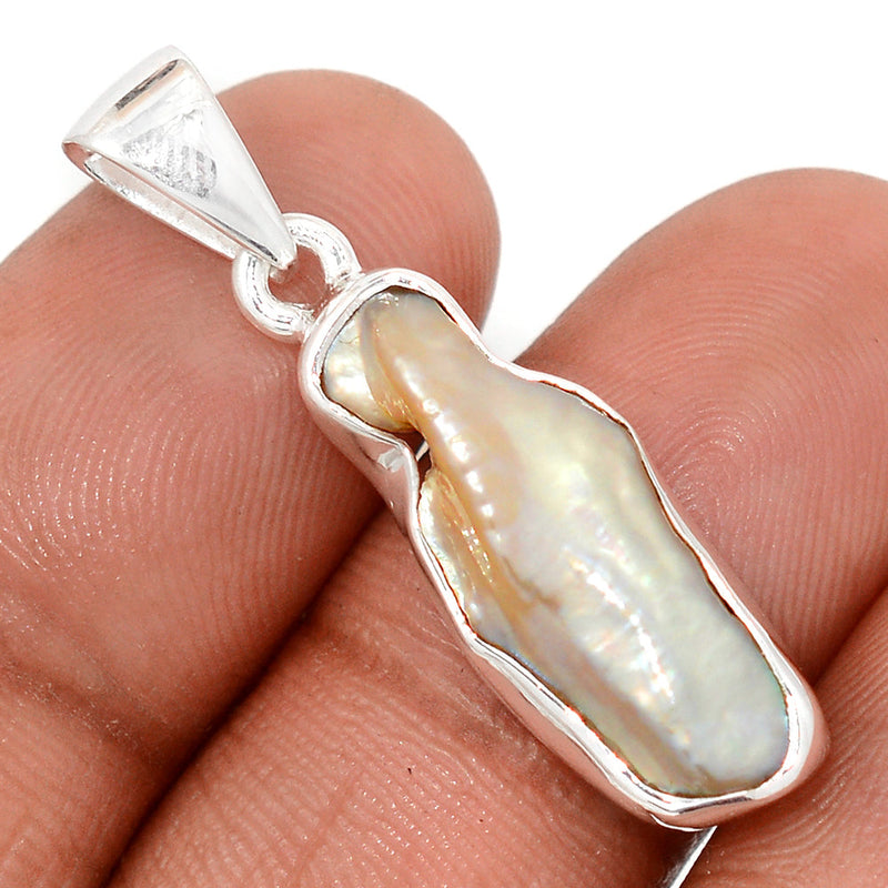 1.5" Biwa Pearl Pendants - BWAP559