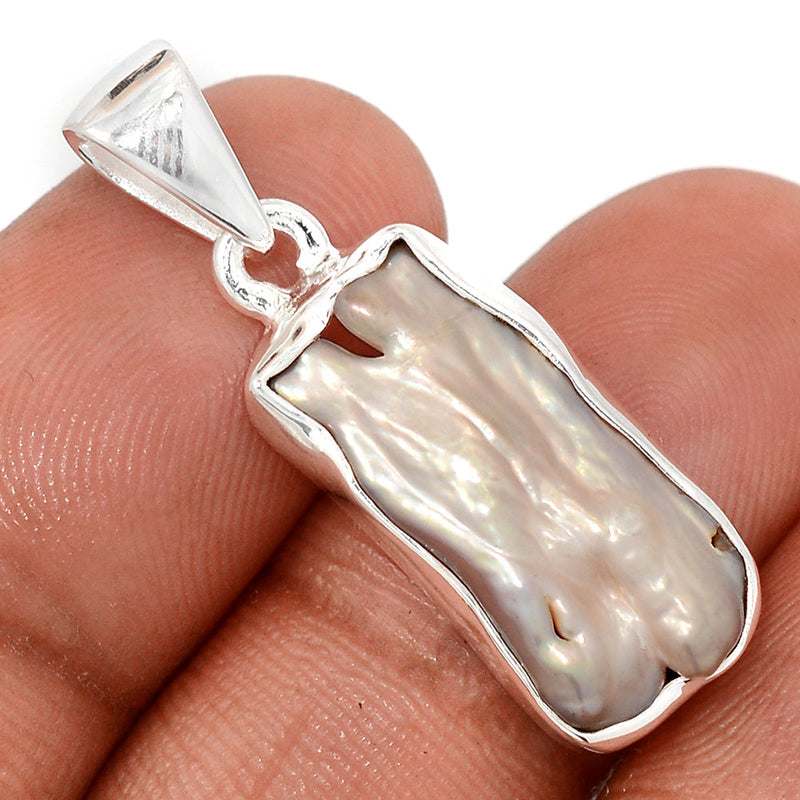 1.3" Biwa Pearl Pendants - BWAP560