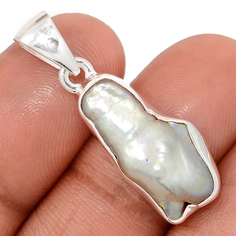 1.3" Biwa Pearl Pendants - BWAP564