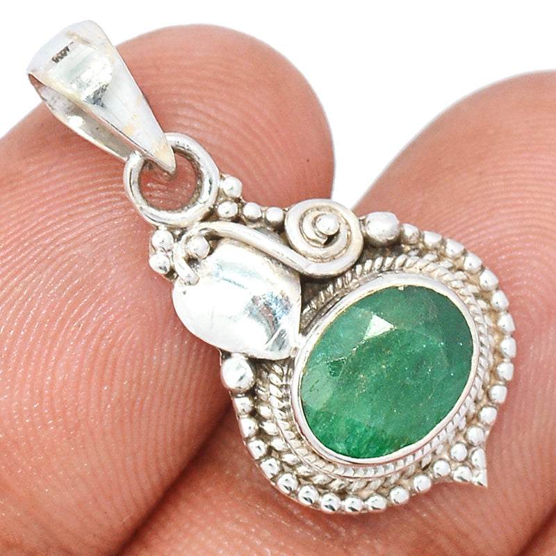 1.1" Fine Filigree - Emerald Pendants - EMEP2278