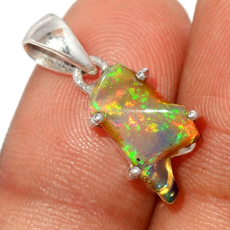 0.8" Claw - Ethiopian Opal Polish Rough Pendants - EPRP631