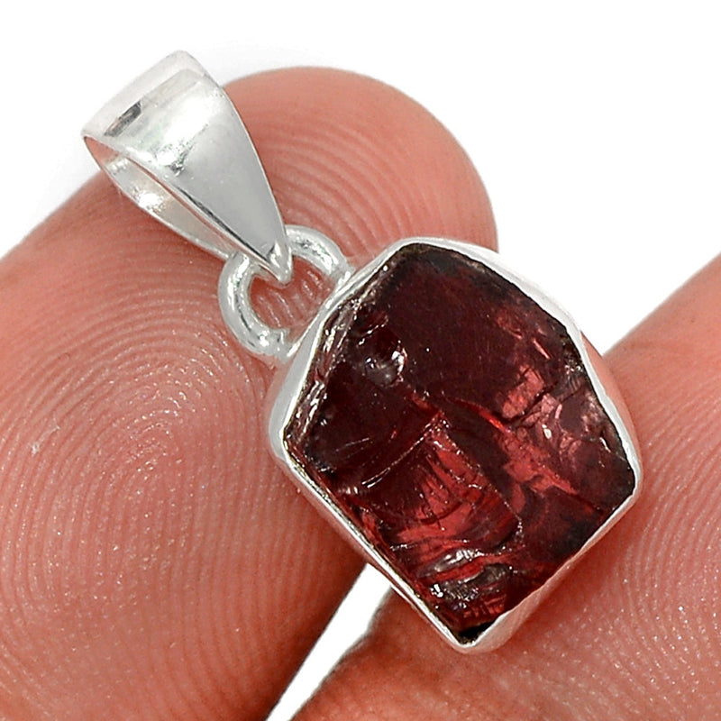 0.8" Garnet Rough Pendants - GNRP3