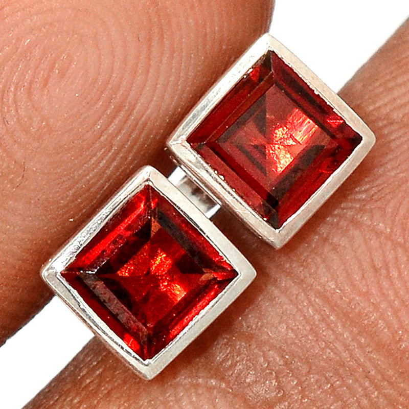 Garnet Faceted Studs - GRFS705