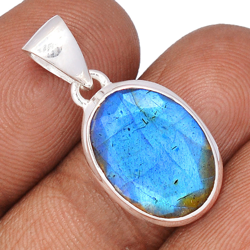 1.1" Labradorite Faceted Pendants - LBFP1137