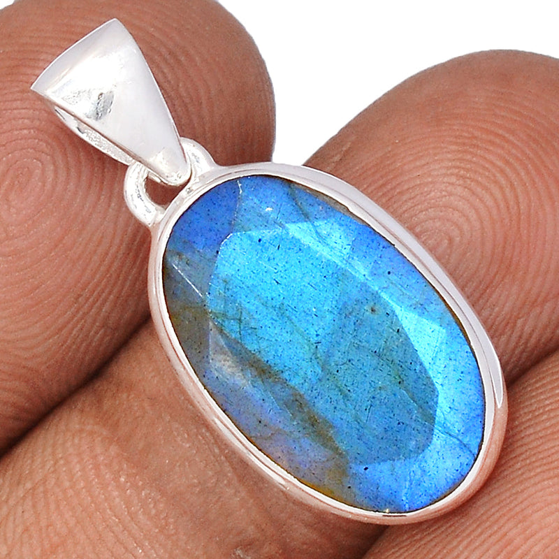 1.2" Labradorite Faceted Pendants - LBFP1138