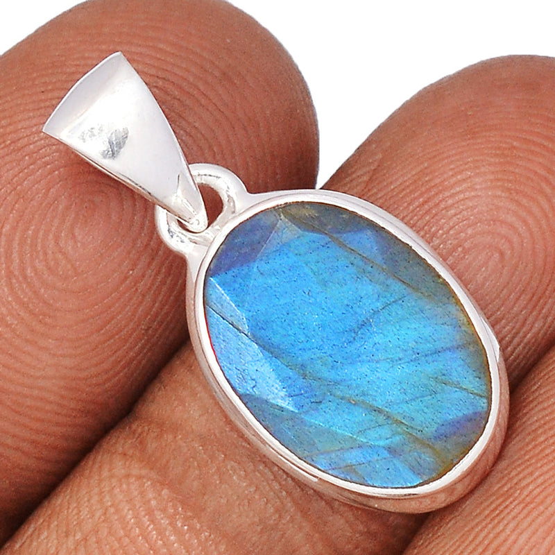 1.1" Labradorite Faceted Pendants - LBFP1148