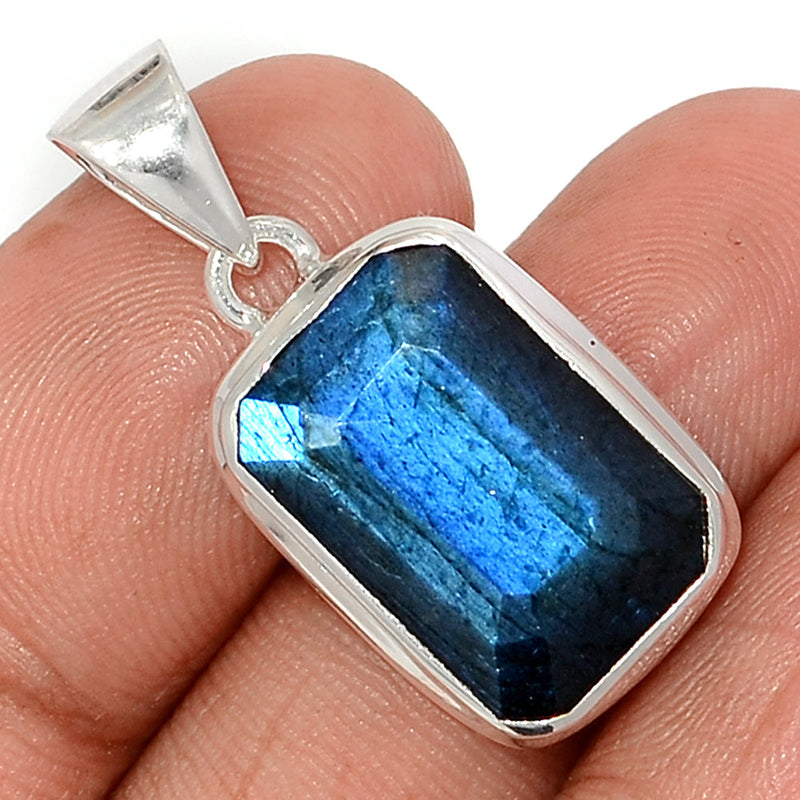 1.2" Labradorite Faceted Pendants - LBFP1160