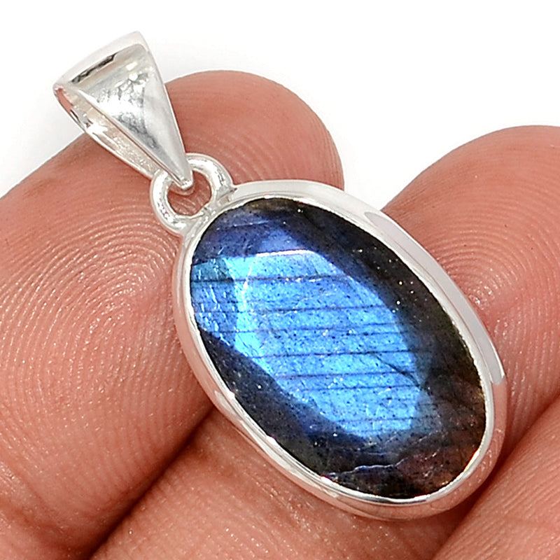 1.2" Labradorite Faceted Pendants - LBFP1164