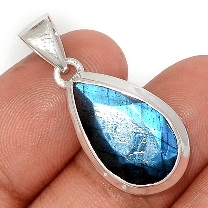 1.2" Labradorite Faceted Pendants - LBFP1174