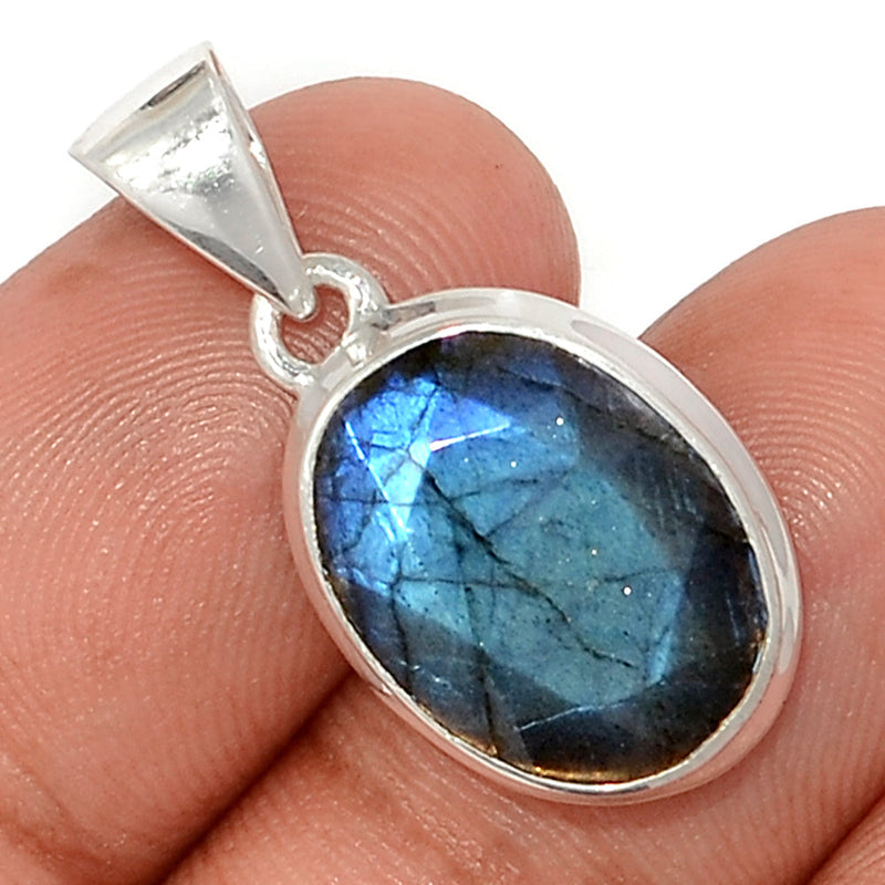 1.1" Labradorite Faceted Pendants - LBFP1177