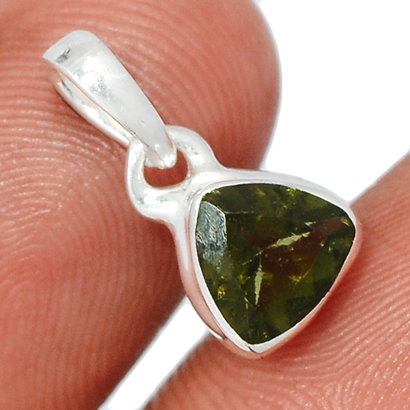 0.6" Moldavite Faceted Pendants - MDFP248