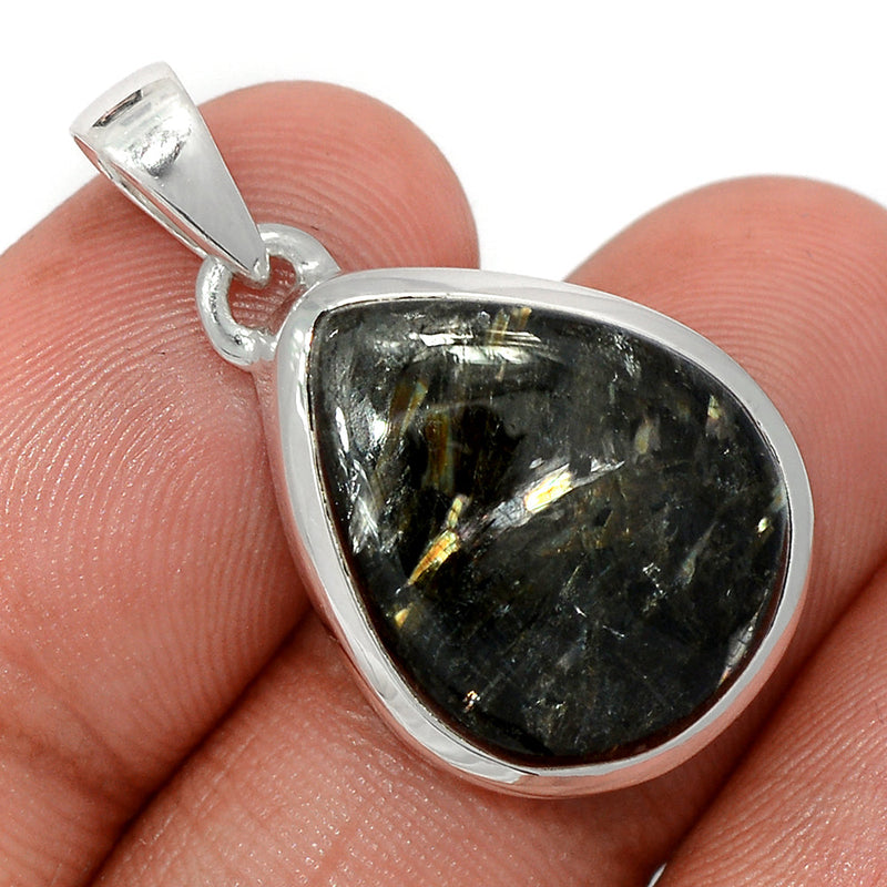 1.2" Nuummite Pendants - NUMP528