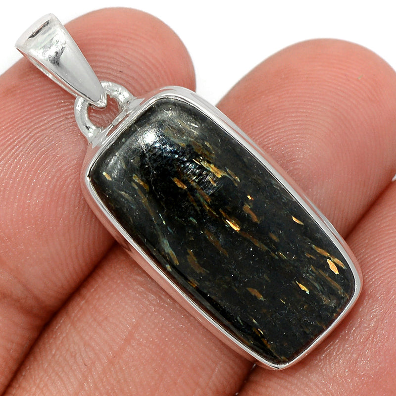 1.5" Nuummite Pendants - NUMP540