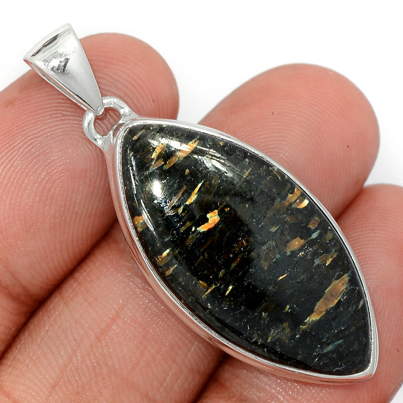 1.7" Nuummite Pendants - NUMP546