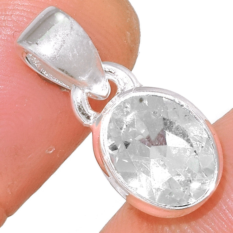 0.7" Natural White Topaz Pendants - NWTP150