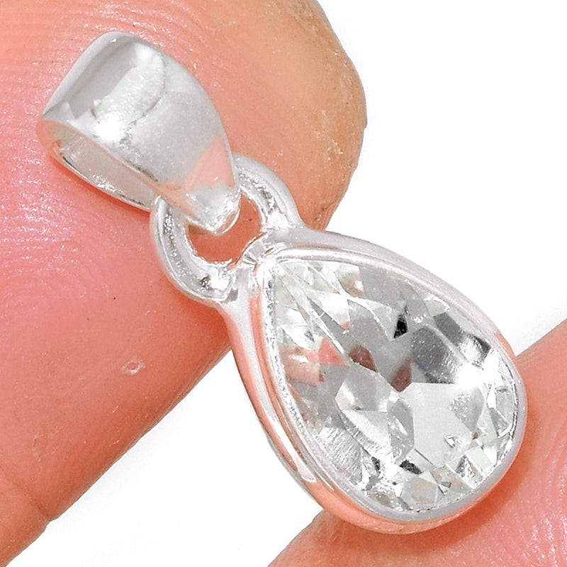 0.7" Natural White Topaz Pendants - NWTP153