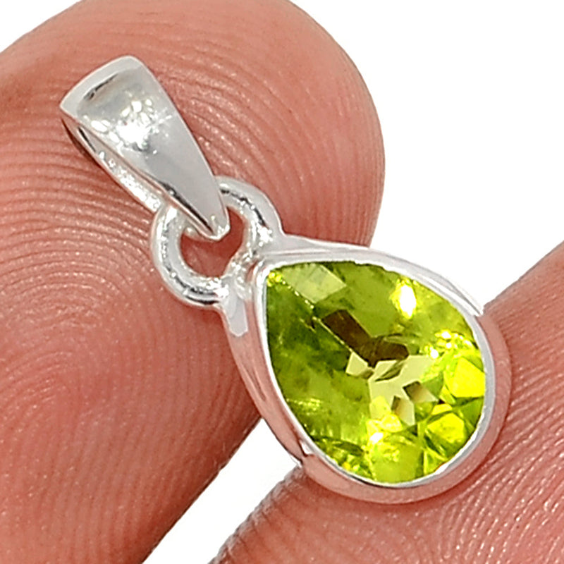 0.7" Peridot Faceted Pendants - PDTP513