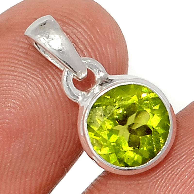 0.7" Peridot Faceted Pendants - PDTP523