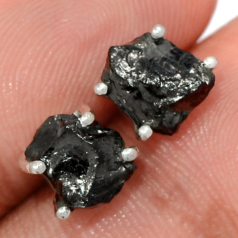 Claw - Shungite Studs - SNGS207