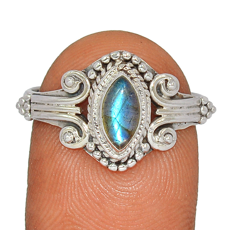 Small Filigree - Blue Fire Labradorite Ring - BFLR787