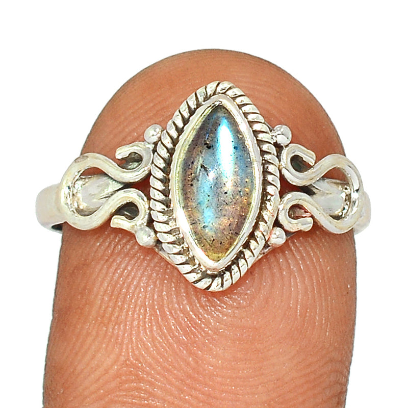 Small Filigree - Blue Fire Labradorite Ring - BFLR959