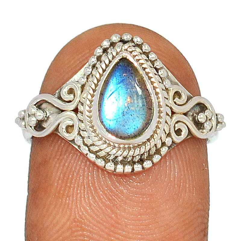 Small Filigree - Blue Fire Labradorite Ring - BFLR960