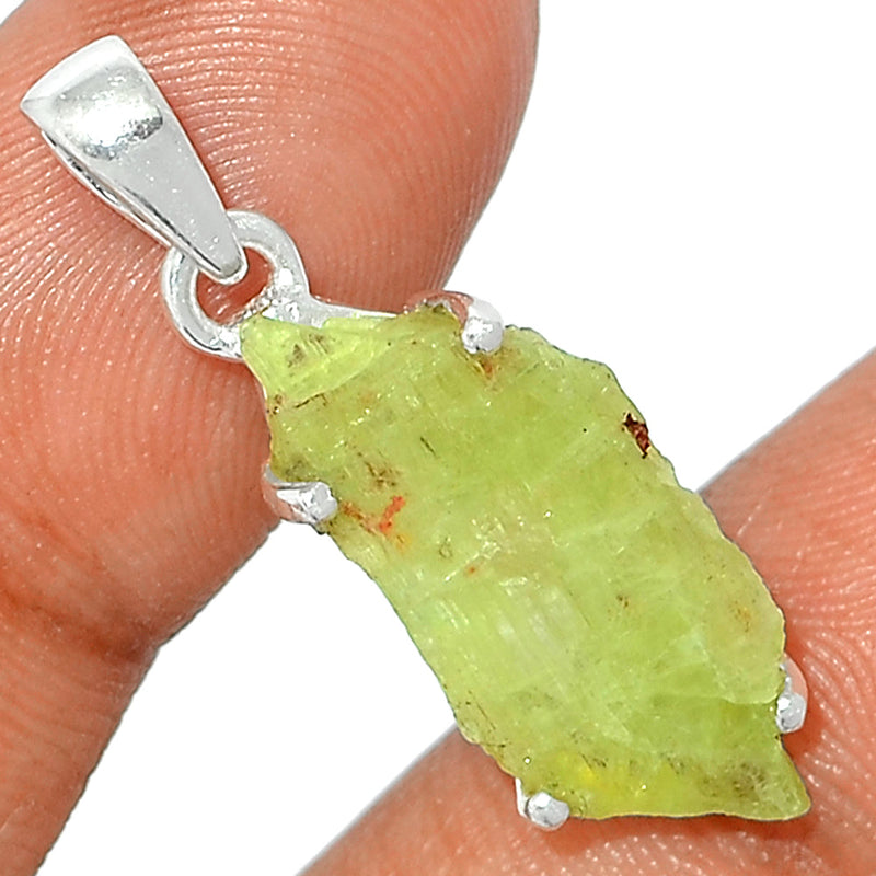 1.3" Claw - Green Kyanite Rough Pendants - GKRP656