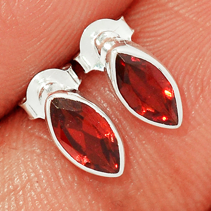 Garnet Faceted Studs - GRFS563