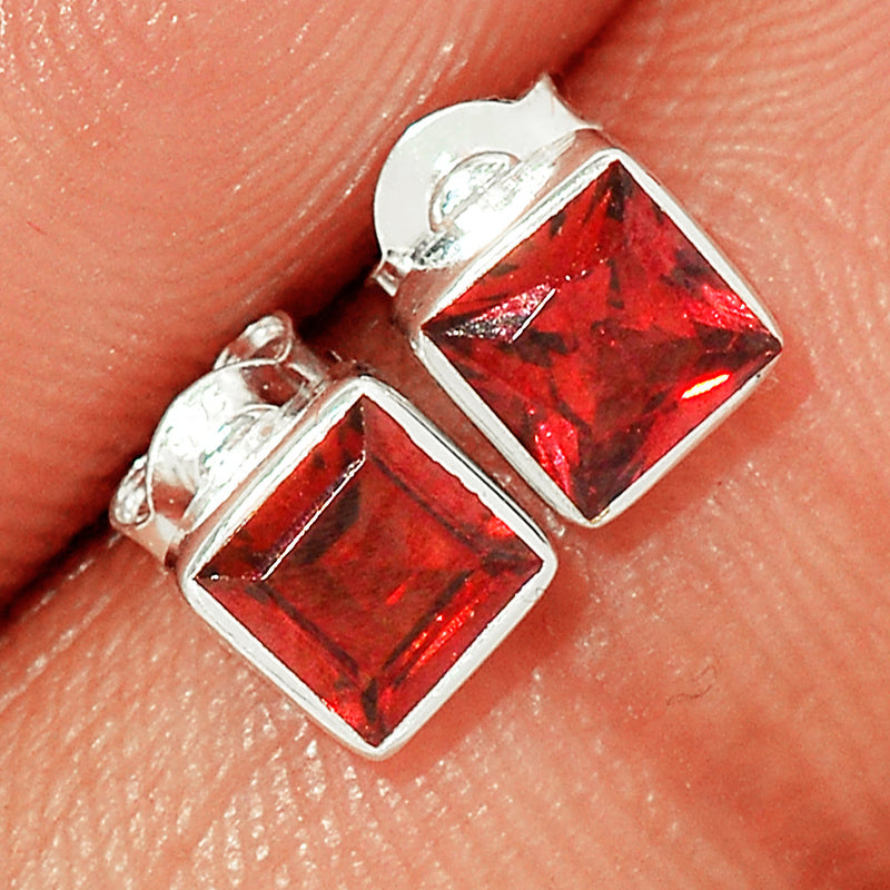 Garnet Faceted Studs - GRFS568