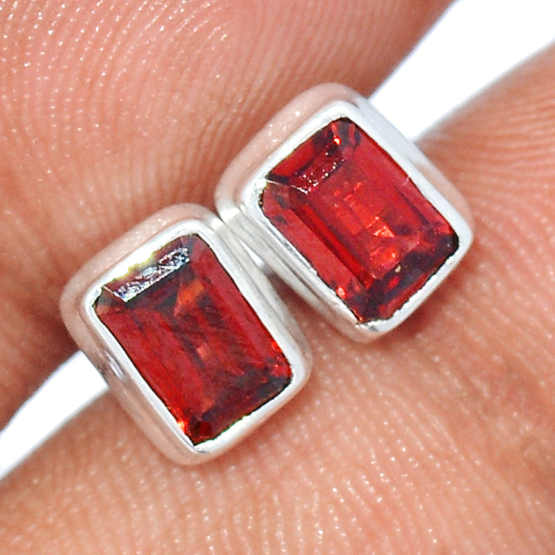 Garnet Faceted Studs - GRFS637