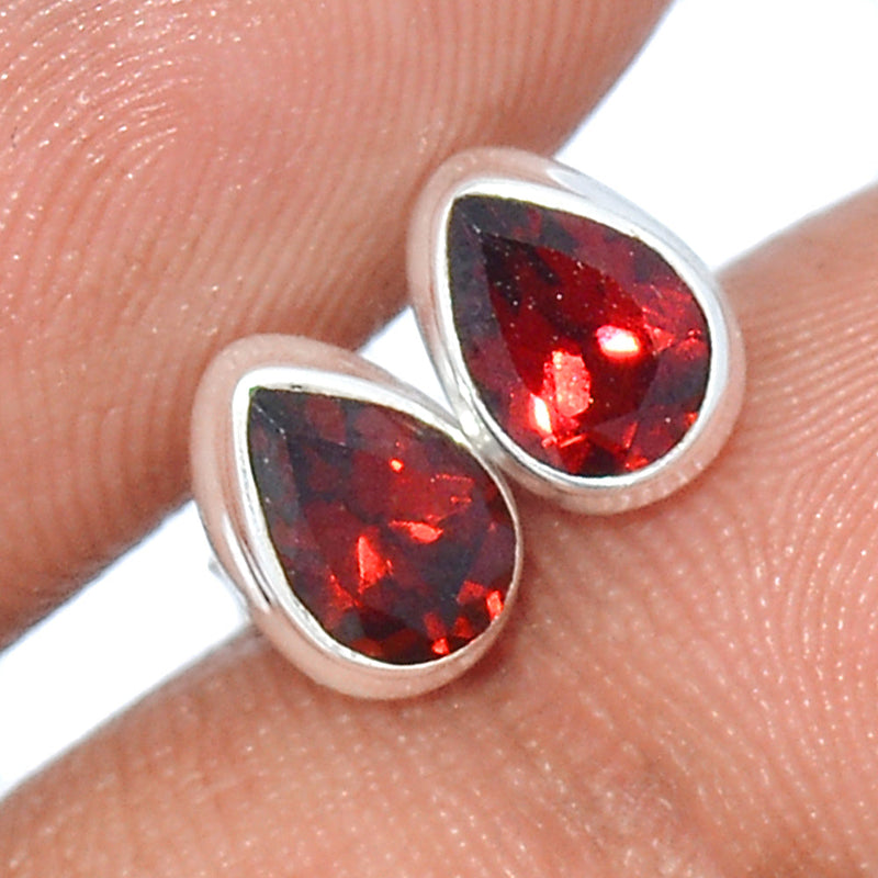 Garnet Faceted Studs - GRFS653