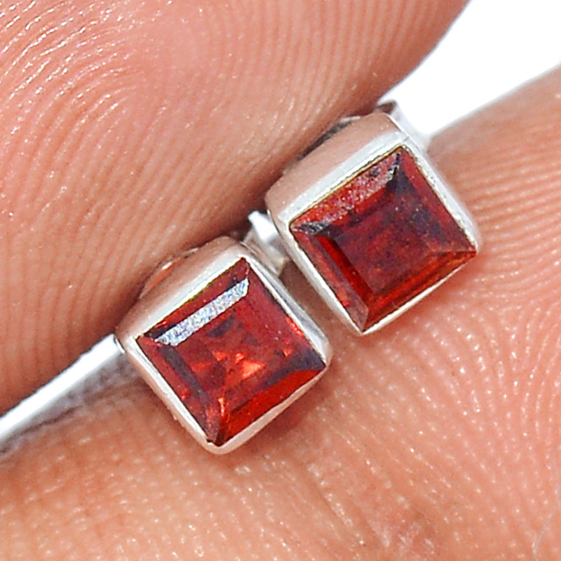 Garnet Faceted Studs - GRFS688