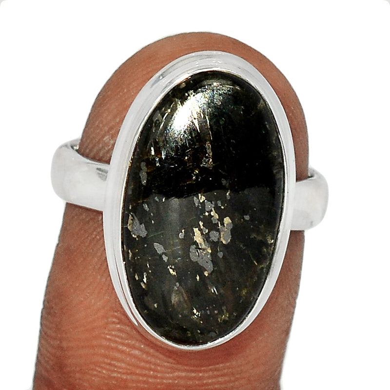 Nuummite Ring - NUMR292