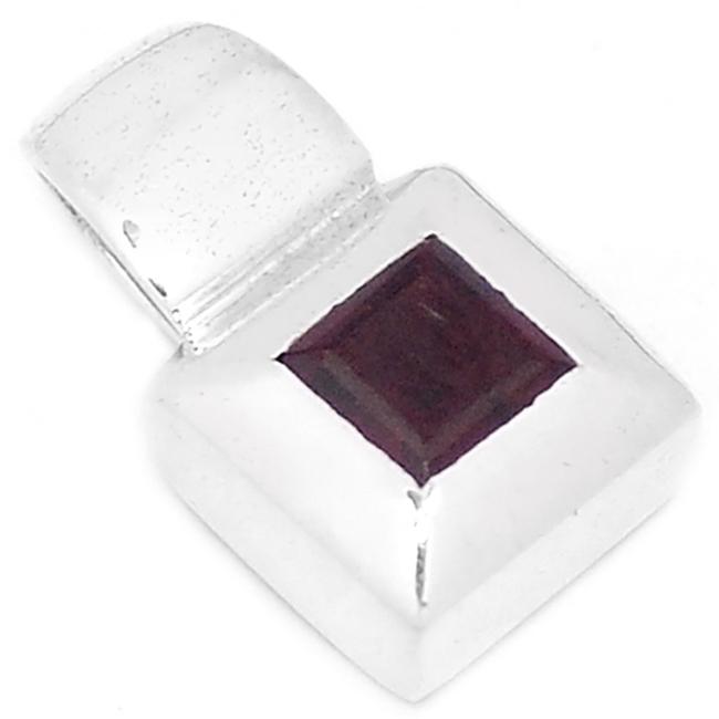 0.6" Garnet Pendants - P1330G