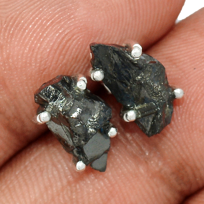 Claw - Shungite Studs - SNGS72