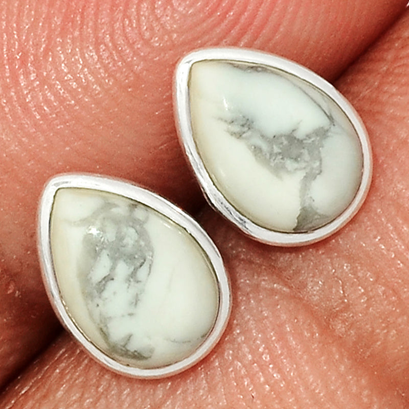 White Howlite Studs - WHOS10