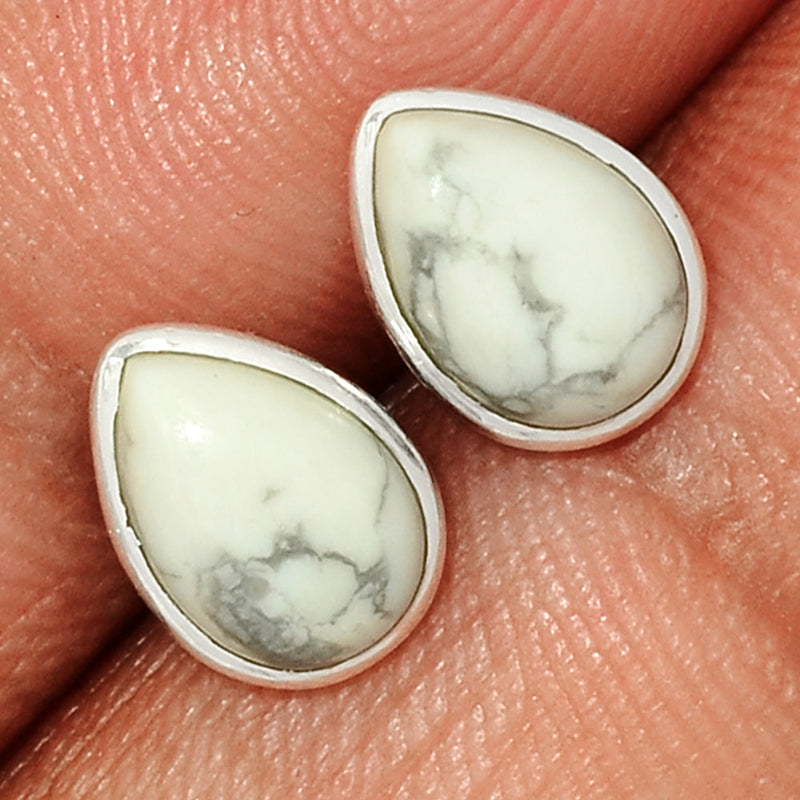 White Howlite Studs - WHOS9